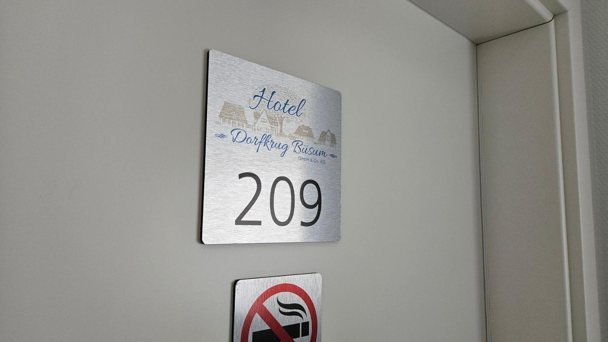 Hotel Dorfkrug Buesum Kamer foto