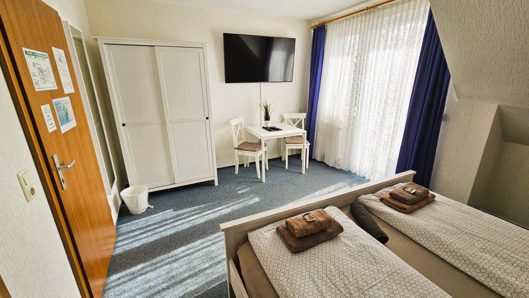 Hotel Dorfkrug Buesum Kamer foto