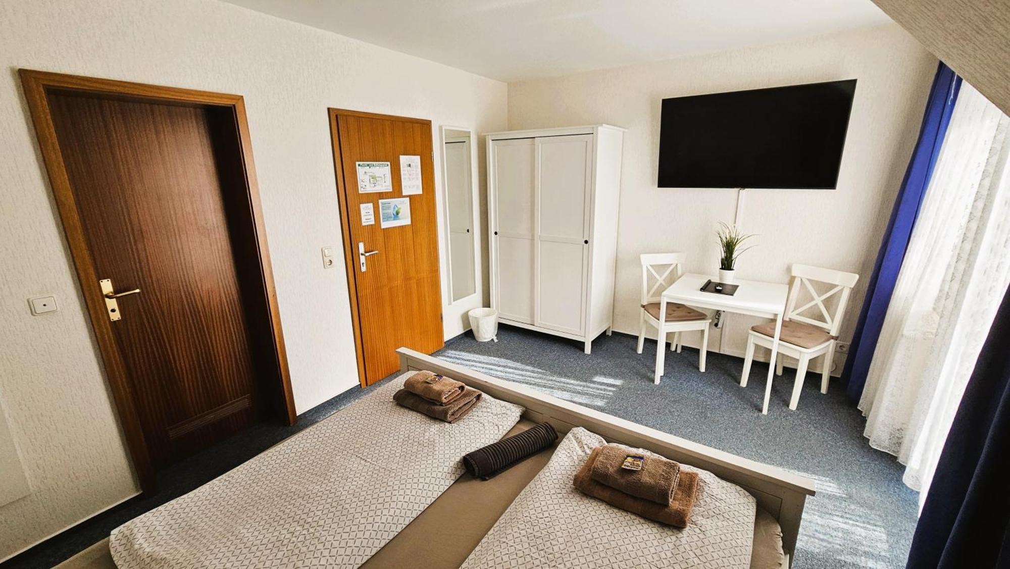 Hotel Dorfkrug Buesum Kamer foto
