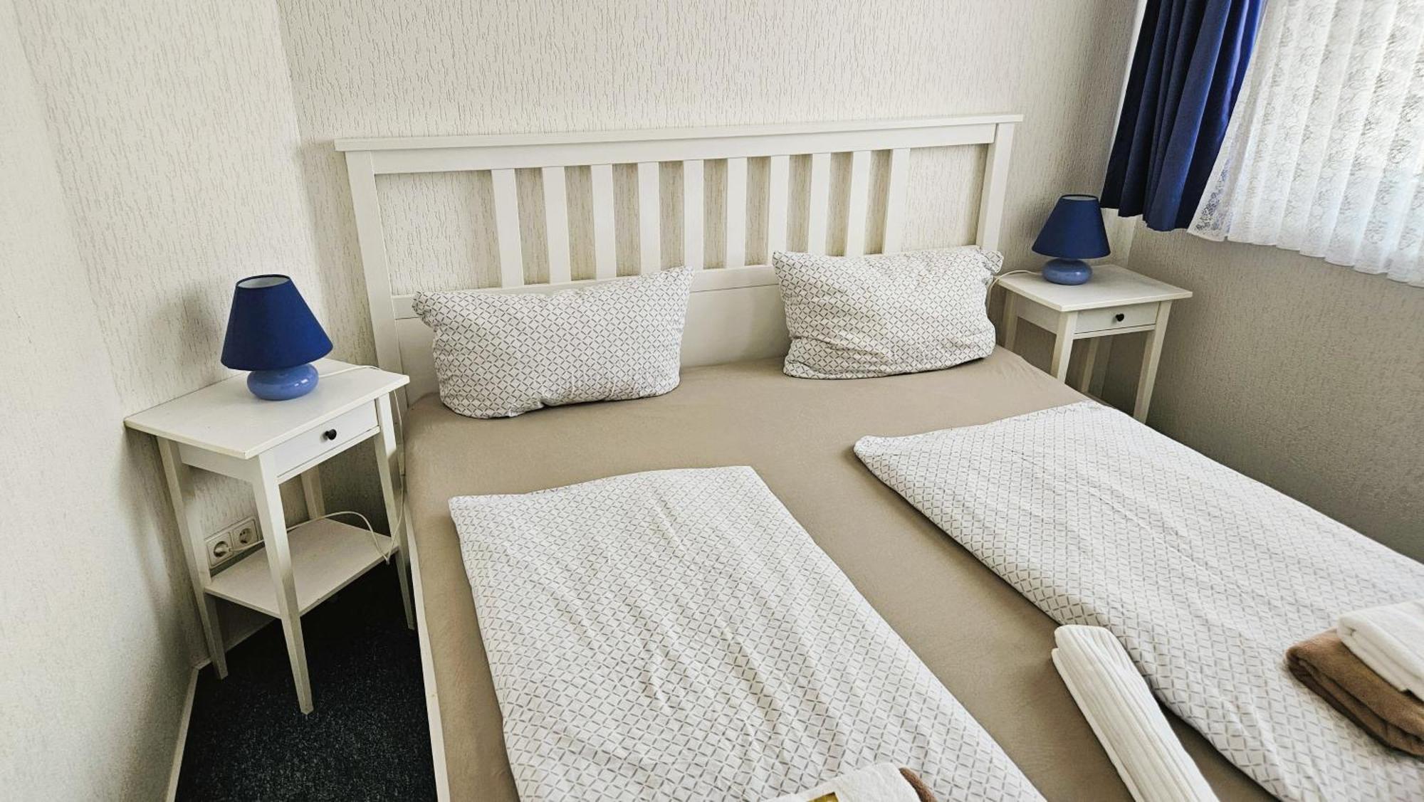 Hotel Dorfkrug Buesum Buitenkant foto